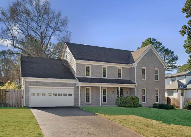 Property at 8187 E Pine Cv E, Germantown, TN 38138, 4 beds, 2.5 baths