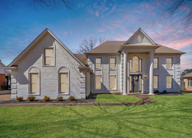 Property at 9884 S Houston Oak Dr, Collierville, TN 38139, 4 beds, 3.5 baths