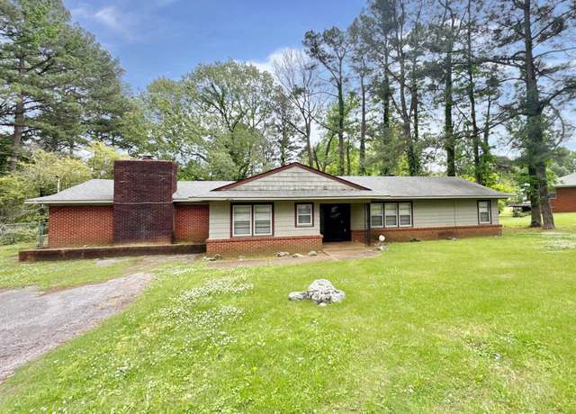 Property at 3751 Lakewood Dr N, Memphis, TN 38128, 3 beds, 2 baths