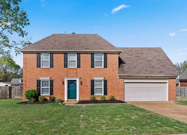 Property at 905 Ten Oaks Dr, Collierville, TN 38017, 4 beds, 2.5 baths