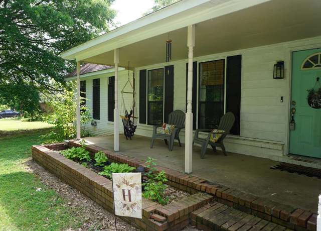 Property at 3780 Meade Lake Rd, Millington, TN 38053, 4 beds, 2 baths