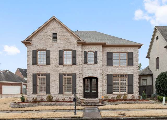 Property at 9221 Liggon Green Ln, Germantown, TN 38139, 5 beds, 3.5 baths