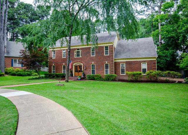 Property at 8596 Woodlane Dr, Germantown, TN 38138, 4 beds, 2.5 baths