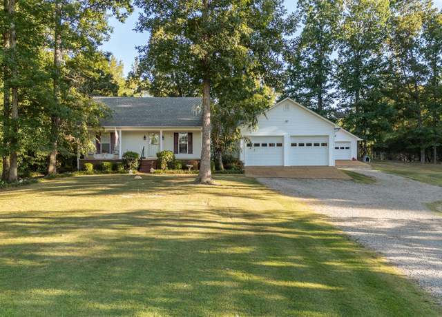 Property at 405 Partridge Ln, Savannah, TN 38372, 3 beds, 2 baths