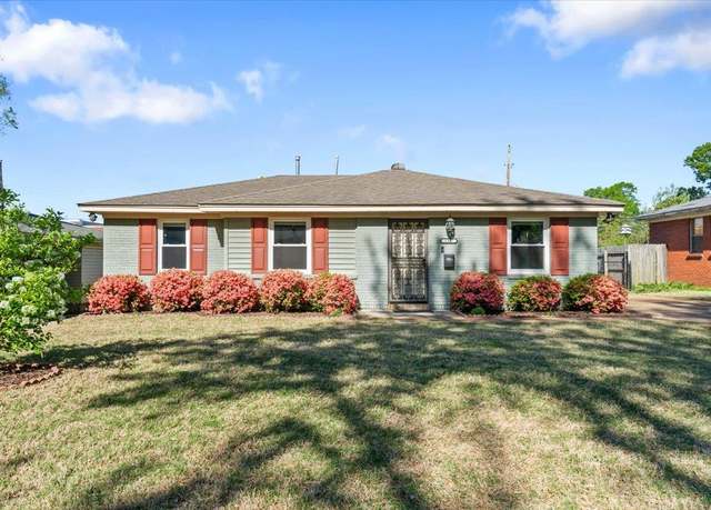 Property at 1357 Ivy Rd, Memphis, TN 38117, 3 beds, 2 baths