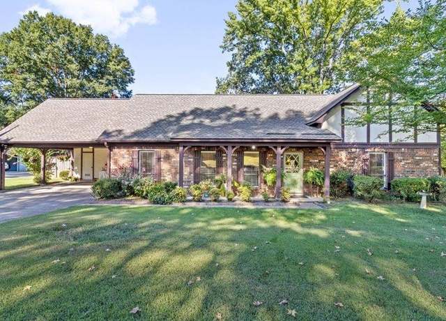 Property at 2623 Surrey Wood Dr, Bartlett, TN 38134, 4 beds, 2 baths