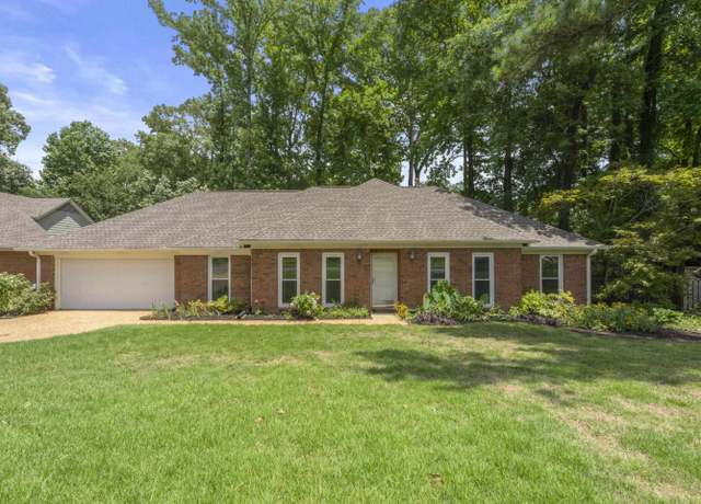 Property at 2046 Newfields Dr, Germantown, TN 38139, 4 beds, 2 baths
