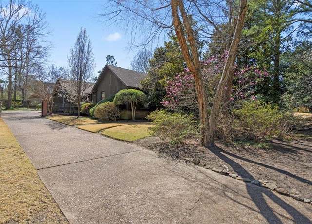 Property at 6435 Cottingham Pl, Memphis, TN 38120, 4 beds, 3.5 baths