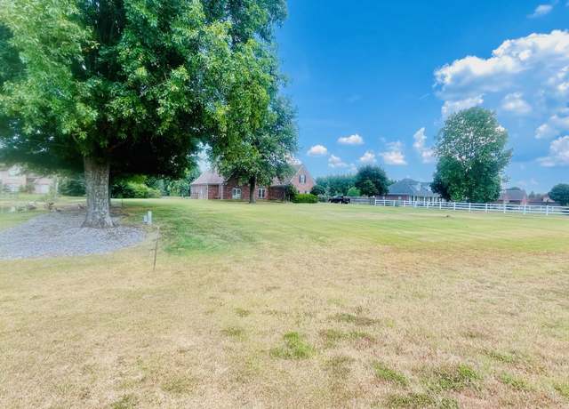Property at 9450 Bolton Estates Rd, Millington, TN 38053, 5 beds, 4 baths