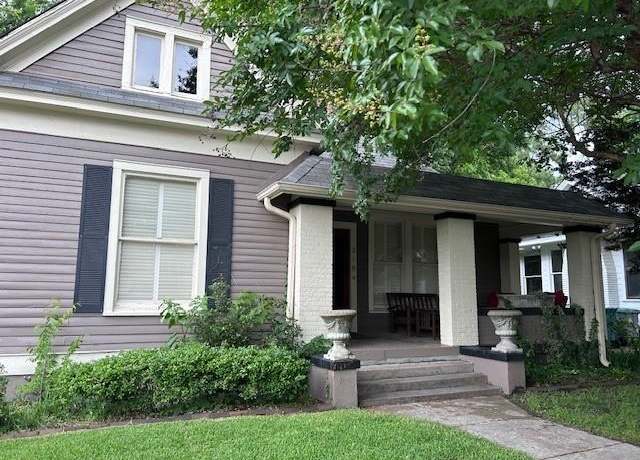 Property at 2184 Cowden Ave, Memphis, TN 38104, 3 beds, 2 baths