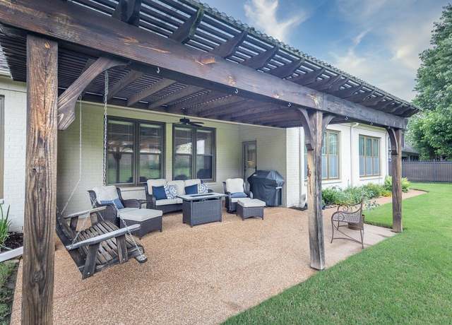 Property at 10169 Woodbrook Cir, Lakeland, TN 38002, 4 beds, 3.5 baths