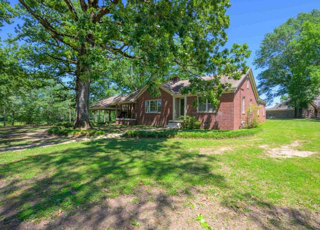 Property at 630 Raleigh-lagrange Dr, Rossville, TN 38066, 3 beds, 2.5 baths