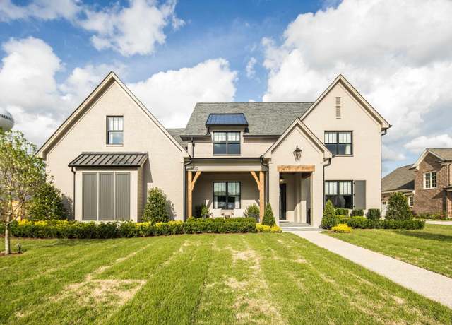 Property at 3226 Caddis Ln, Germantown, TN 38138, 5 beds, 5.5 baths