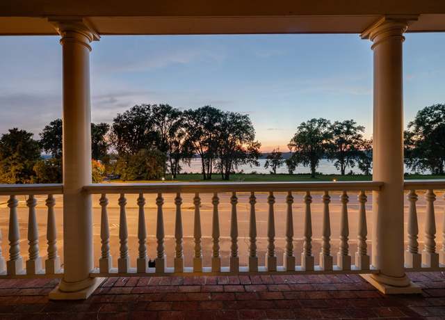 Property at 754 Island Dr, Memphis, TN 38103, 4 beds, 4 baths