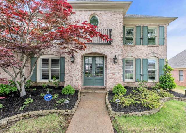 Property at 8961 River Pine Dr, Cordova, TN 38016, 5 beds, 3.5 baths