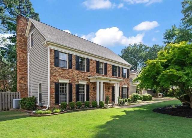 Property at 8691 Cumbernauld Cir S, Germantown, TN 38139, 4 beds, 2.5 baths
