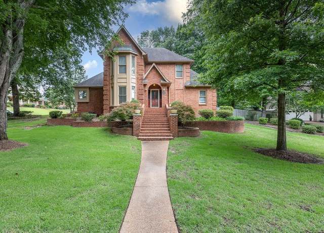 Property at 2557 Horsham Dr, Germantown, TN 38139, 4 beds, 3.5 baths