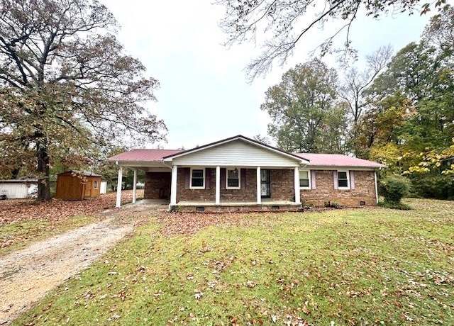 Property at 245 Andrews Ln, Savannah, TN 38372, 3 beds, 2 baths