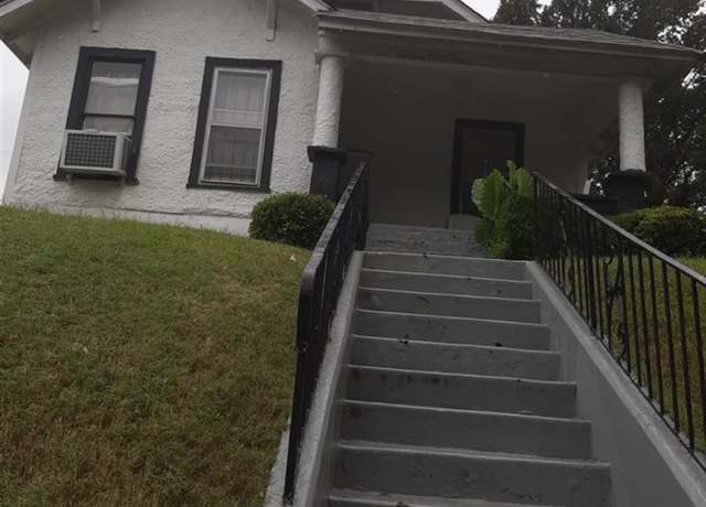 Property at 1381 James St, Memphis, TN 38106, 4 beds, 2 baths