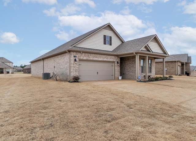 Property at 75 Daisy Dr, Somerville, TN 38068, 3 beds, 2 baths