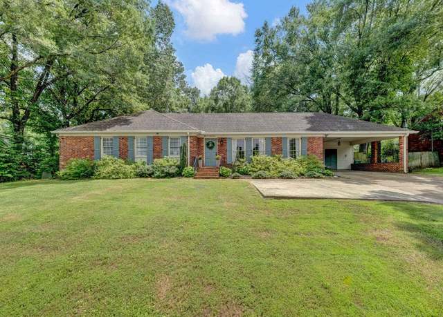 Property at 5543 Walnut Grove Rd, Memphis, TN 38120, 3 beds, 2 baths