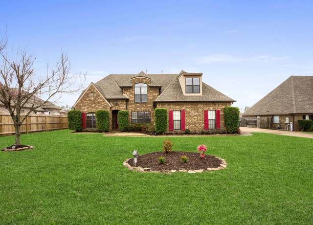 Property at 5103 Rivercrest Ln, Bartlett, TN 38135, 5 beds, 3 baths