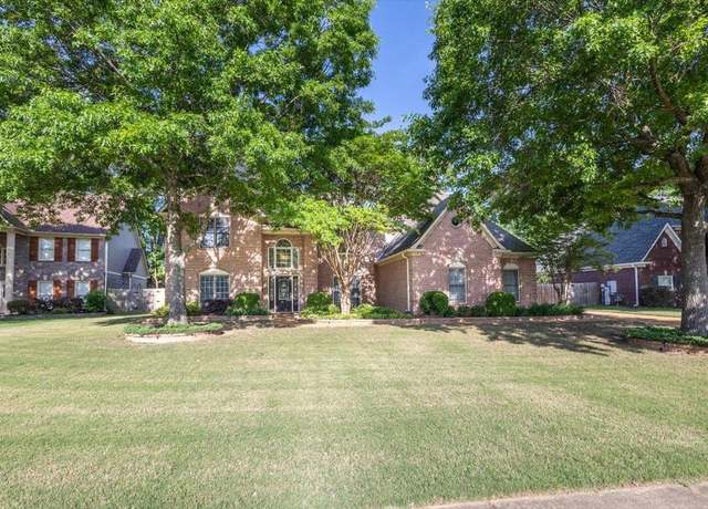 Property at 1707 Lisson Ln, Collierville, TN 38017, 4 beds, 3.5 baths