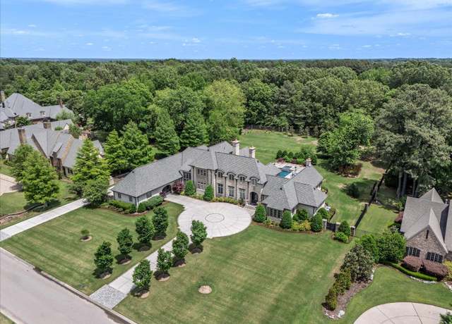 Property at 314 Dubray Manor Dr, Collierville, TN 38017, 5 beds, 6 baths