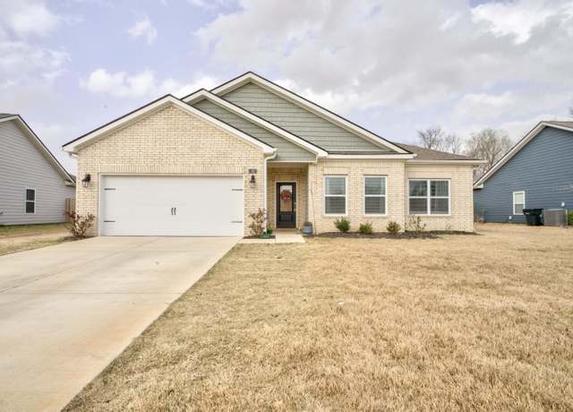 Property at 50 Sandy Cv, Oakland, TN 38060, 4 beds, 2 baths