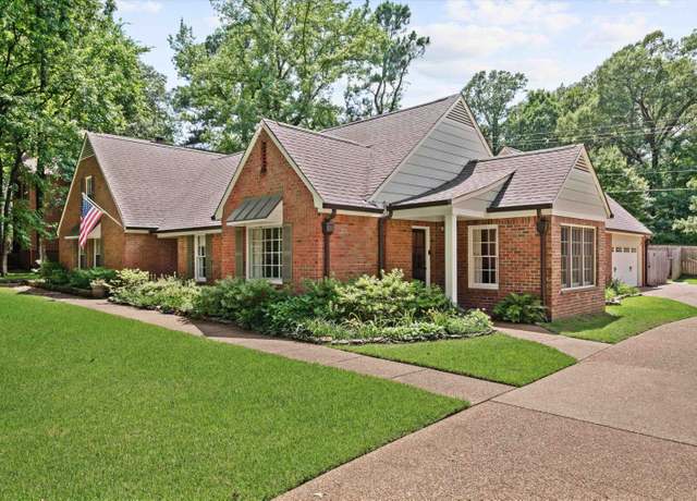 Property at 2211 Wickersham Ln, Germantown, TN 38139, 5 beds, 3.5 baths