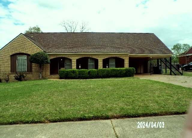Property at 3720 Clarke Rd, Memphis, TN 38115, 4 beds, 2 baths