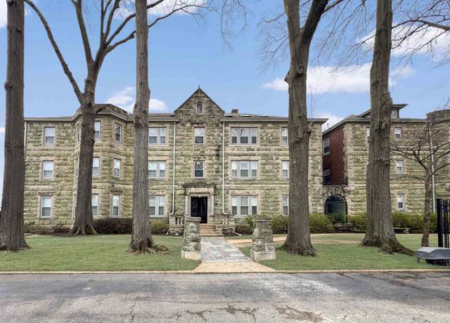 Property at 200 N Waldran Blvd #17, Memphis, TN 38105, 3 beds, 2 baths