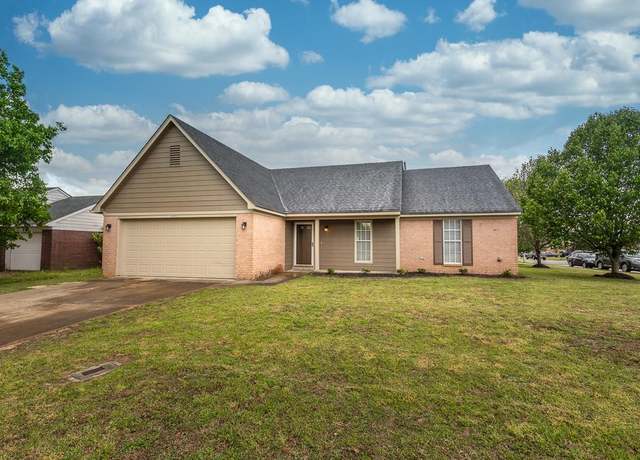Property at 6393 Magnolia Lakes Dr, Olive Branch, MS 38654, 3 beds, 2 baths
