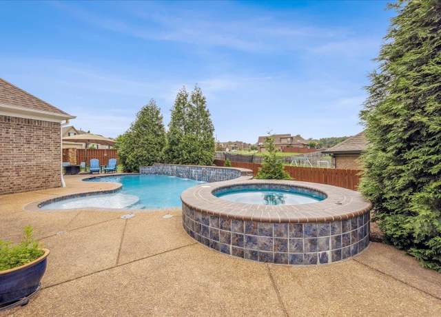Property at 5406 Scarlet Fields Dr, Arlington, TN 38002, 4 beds, 3.5 baths