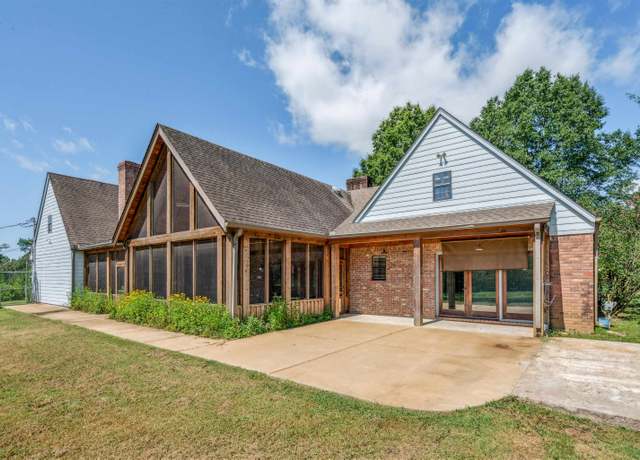 Property at 3100 Hwy 194 Hwy, Rossville, TN 38066, 5 beds, 3.5 baths