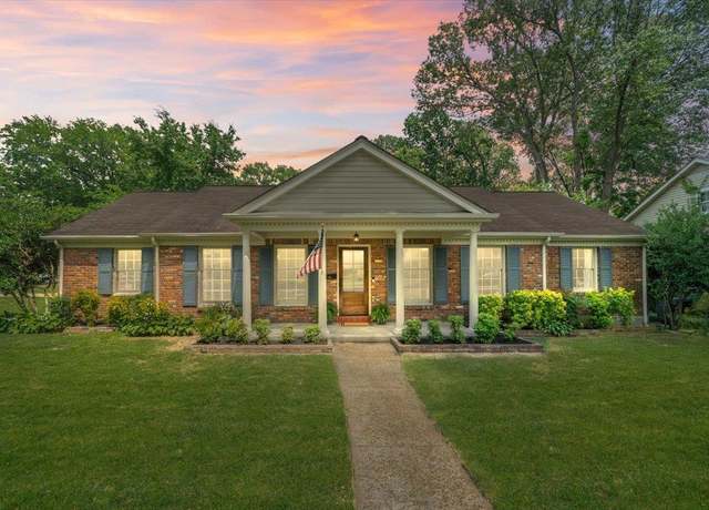 Property at 428 Elwood Ln, Memphis, TN 38117, 3 beds, 2 baths
