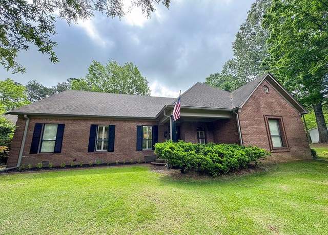 Property at 1524 Garland Dr, Covington, TN 38019, 4 beds, 3.5 baths