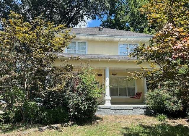 Property at 1962 Walker Ave, Memphis, TN 38104, 4 beds, 2.5 baths