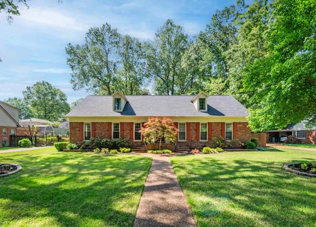 Property at 5877 Brierfield Ave, Memphis, TN 38120, 5 beds, 3.5 baths