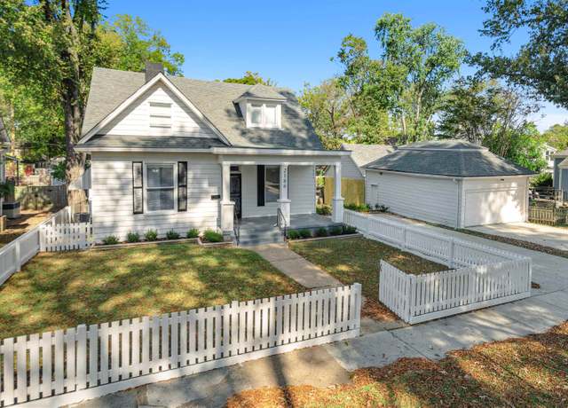 Property at 2186 Monroe Ave, Memphis, TN 38104, 4 beds, 3 baths
