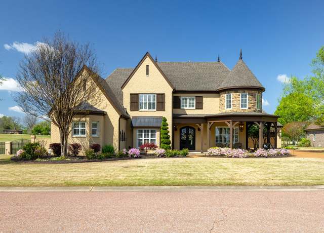 Property at 527 Fairway Dr, Covington, TN 38019, 4 beds, 3.5 baths