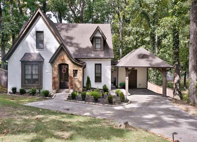 Property at 1279 W Crestwood Dr, Memphis, TN 38119, 4 beds, 2.5 baths
