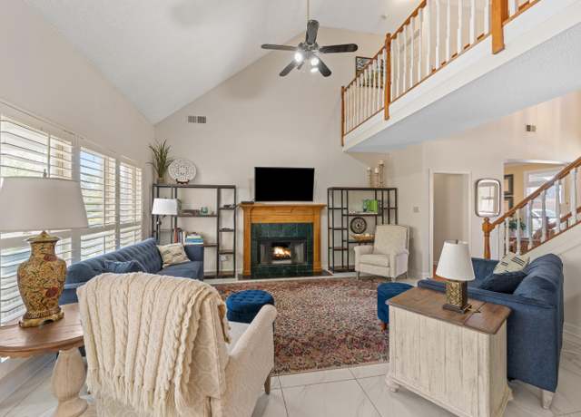 Property at 8941 Rowley Cv, Memphis, TN 38016, 4 beds, 3.5 baths