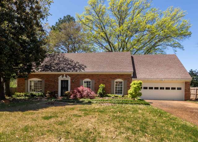 Property at 2595 Crewe St, Memphis, TN 38119, 4 beds, 2 baths