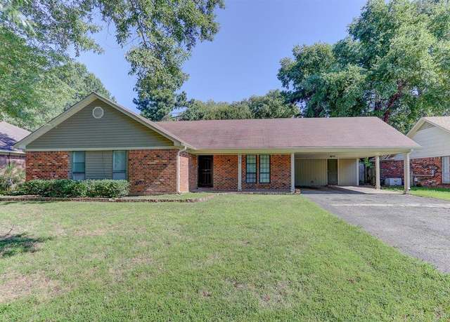 Property at 6878 Glenwick Dr, Memphis, TN 38141, 4 beds, 3 baths