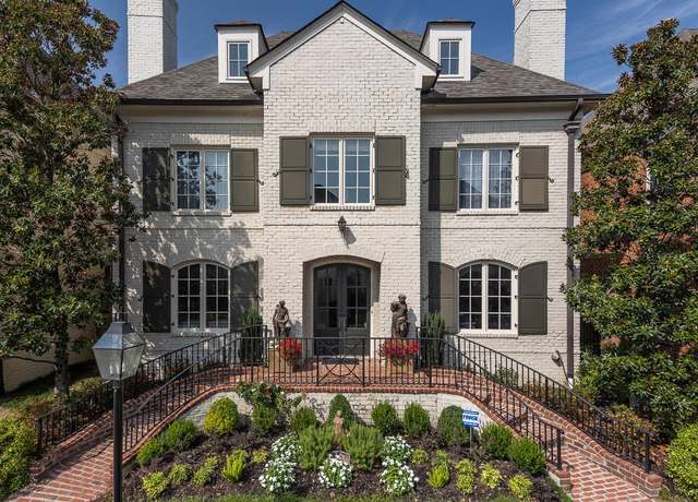 Property at 1911 Hazelton Dr, Germantown, TN 38138, 4 beds, 5 baths