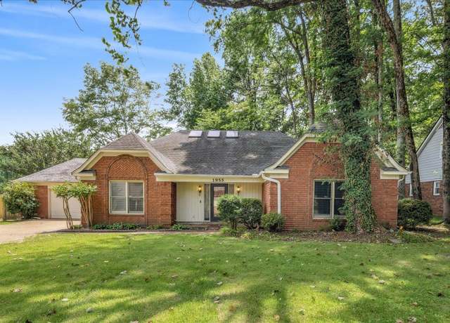 Property at 1955 Mt Badon Ln, Memphis, TN 38016, 3 beds, 2.5 baths
