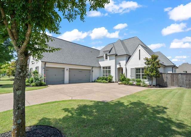 Property at 4741 Carousel Ln, Collierville, TN 38017, 5 beds, 4.5 baths