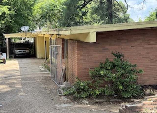Property at 1534 E Raines Rd, Memphis, TN 38116, 4 beds, 2 baths