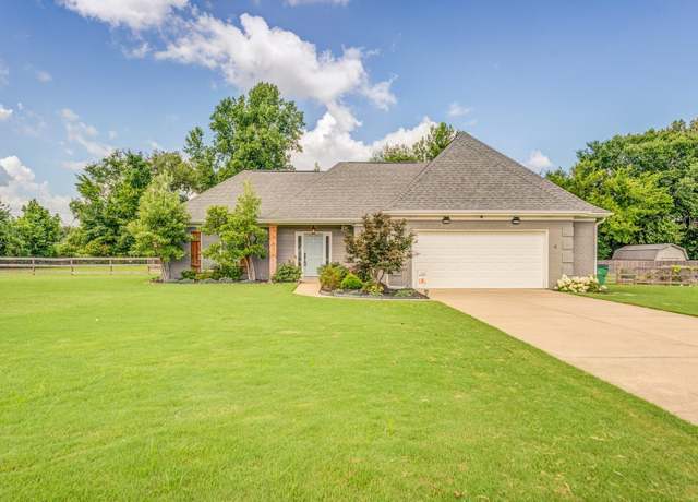 Property at 15 Janis Marie Cv, Oakland, TN 38060, 3 beds, 2 baths